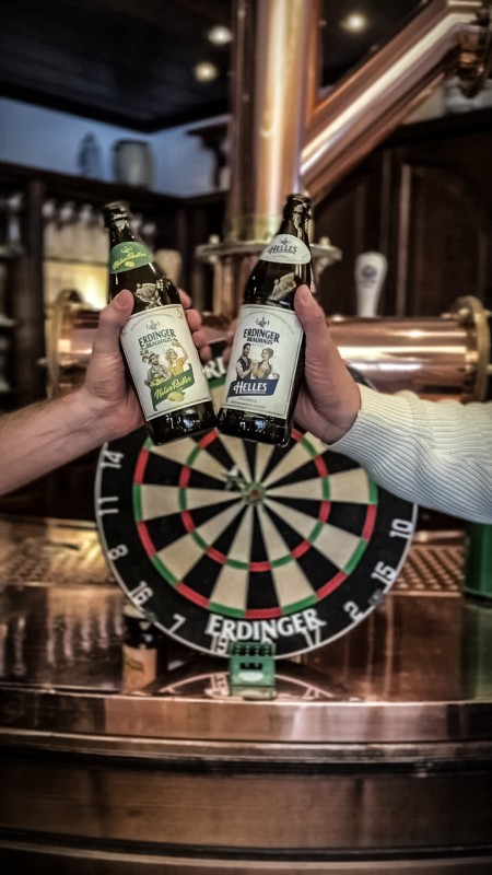 Game on! ERDINGER Brauhaus wird Partner der PDC Darts-WM 2024 auf SPORT1